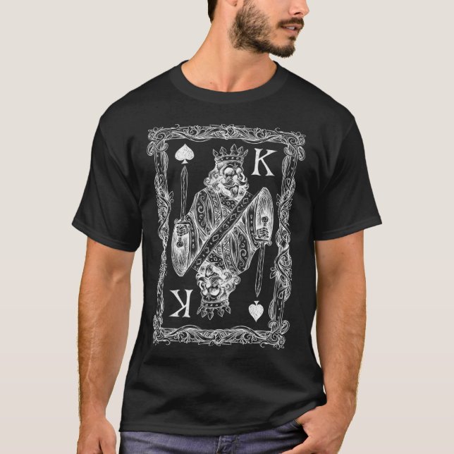 Mens Poker Spade King Skeleton King with Sword  T Shirt (Framsida)