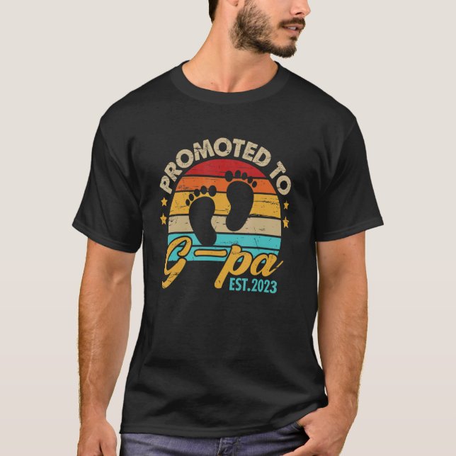 Mens Promoted to G Pa 2023 Father's Day  First Tim T Shirt (Framsida)
