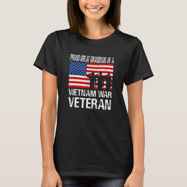 Mens Proud Great Grandson of a Vietnam War Veteran T Shirt (Framsida)