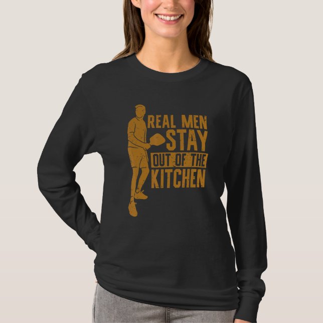 Mens Real Men Stay Out Of The Kitchen Pickleball P T Shirt (Framsida)