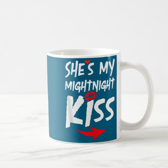 Mens She's My Midnight Kiss Happy New Year Matchin Kaffemugg (Höger)