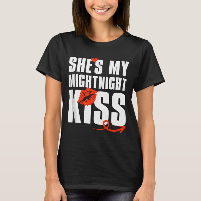 Mens She's My Midnight Kiss Happy New Year Matchin T Shirt (Framsida)