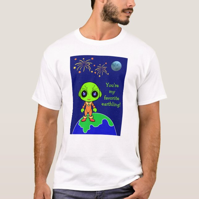 Men's T-Shirt with Alien and Fireworks for new Dad (Framsida)