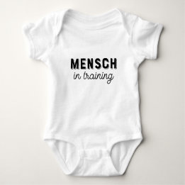 Mensch in Training Yiddisk T Shirt