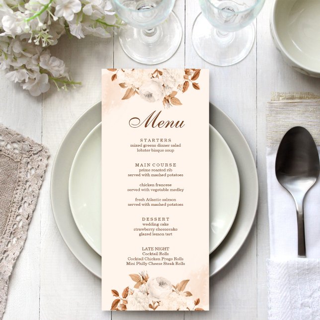 Menykortet Boho Terracotta Blommigt Bröllop Meny (Boho Terracotta Floral Wedding Menu Card on a boho white wedding table.)