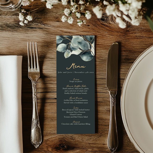 Menyn Eucalyptus gren mörk grönt guld bröllop Meny (Wedding reception dinner menu with and gold text, green background and eucalyptus leaves top frame)