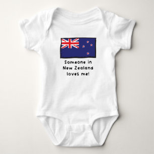 meone in New Zealand Kärlek Me New Zealandic Flag T Shirt