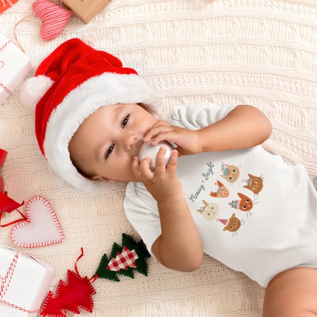 Meowy + Bright Helgdag Cats T Shirt (Skapare uppladdad)