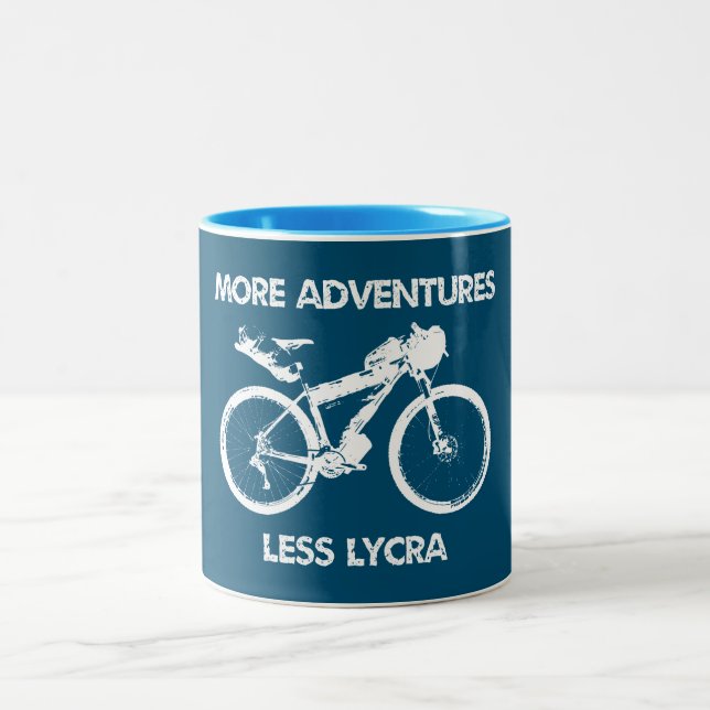 Mer Äventyr Less Lycra Bikepacking Två-Tonad Mugg (Center)