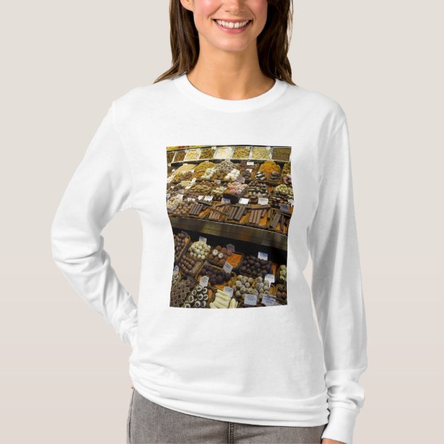 Mercat de Sant Josep, assorterad chokladgodis T Shirt (Framsida)