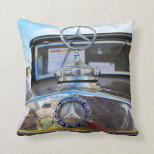 Mercedes-Benz 260D. Världens första dieselbil. Kudde