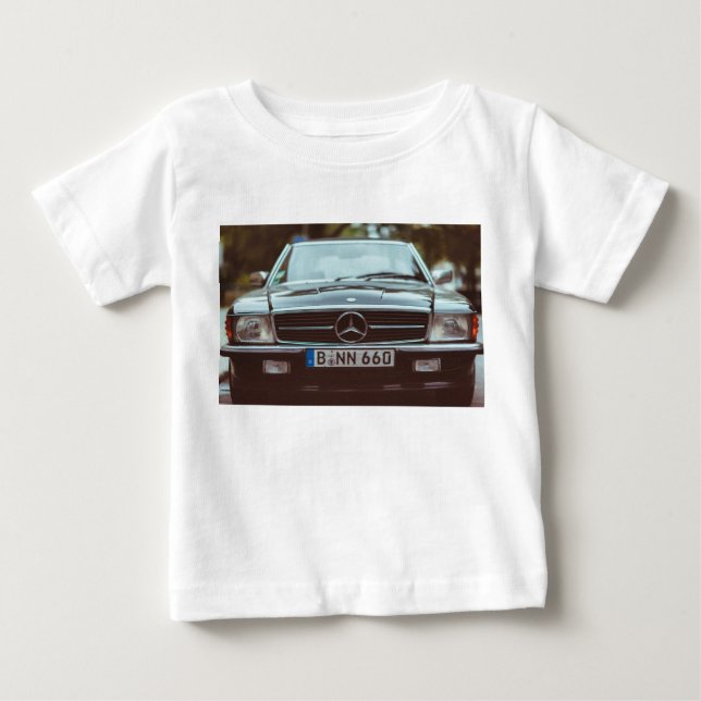 Mercedes-Benz är ett tyskt lyxbilsmärke T Shirt (Framsida)