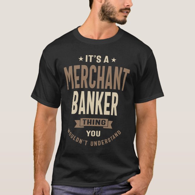Merchant Banker Funny Job Title Professor T Shirt (Framsida)
