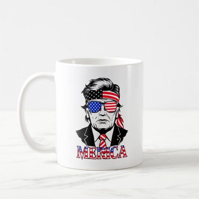 "MERICA TRUMP Lycklig 4:e juli-trumpen Kaffemugg (Vänster)