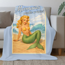 Mermaids Make Waves Retro PinUp Coastal Beach Blue Fleecefilt