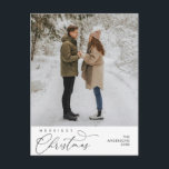 Merriest julfamiljs foto, Romantic Hälsning Vykort<br><div class="desc">God jul. Fira säsongen med det här familjefotot mysiga lycklig-lyckans romantiska vykort. Det är helt anpassade och personlig med era egna hälsning-budskap. Lägg till returadressen för enkel utskick. Det är enkelt,  enkelt,  men ändå modernt mysigt och festligt. Det här är perfekten vykort för att skicka helgdag till önskemål.</div>