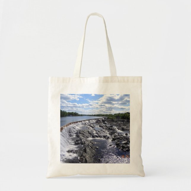MERRIMACKFLODEN TYGKASSE (Framsidan)