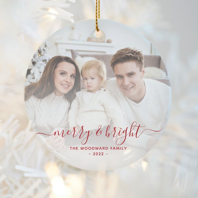 Merry and Bright Family Photo Red Script Julgransprydnad Keramik (Skapare uppladdad)