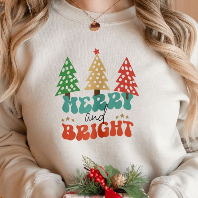 Merry and Bright Helgdagars Julgranar Lång Ärmad Tröja (Skapare uppladdad)