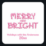 Merry and Bright jul Candy cane Red Fyrkantigt Klistermärke<br><div class="desc">Hitta ord Merry och Bright som stavat ut polkagrisar på den här utsökta juldesignen. Du kan enkelt lägga till anpassning för en speciell beröring och skapa ett underbart helgdag för att göra din firande unikt söt.</div>