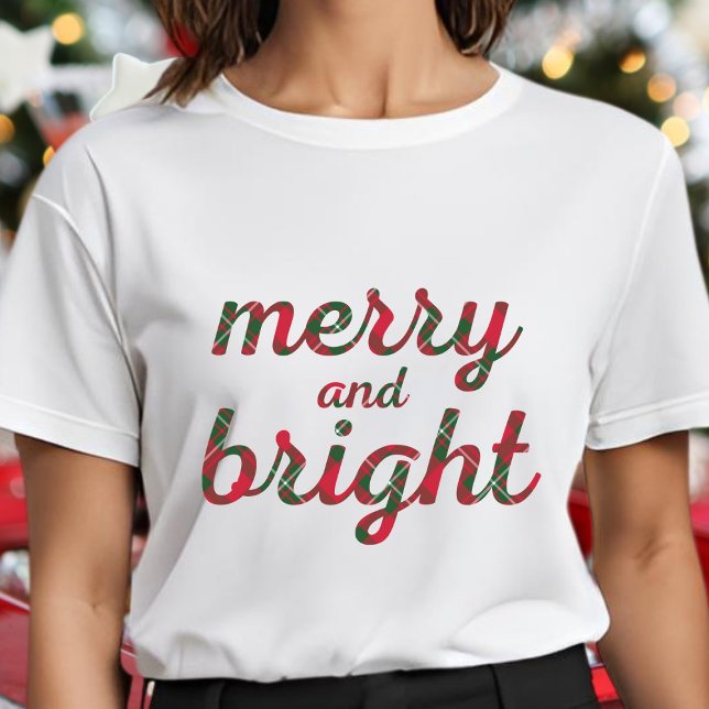 Merry and Bright - söt röd grönt-tartan-skript T Shirt (Skapare uppladdad)
