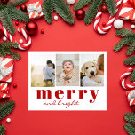 Merry Bright Three Photo Chic Red White-jul Helg Vykort<br><div class="desc">Elegantens moderna vykort för jul med tre fotokollage och helgdagsmat i rött mot vit bakgrund: God och smart, i en blandning av klassisk helgdag och modernt handskript i chic. Baksidan av vykortet innehåller ditt anpassningsbar julmeddelande med ditt efternamn och år. Anpassa den här unika minimalistmallen genom att klicka på knappen...</div>