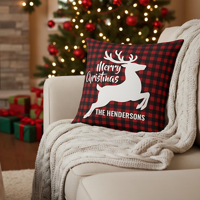 Merry Christmas Deer Red & Black Plaid Custom Name Kudde (Skapare uppladdad)