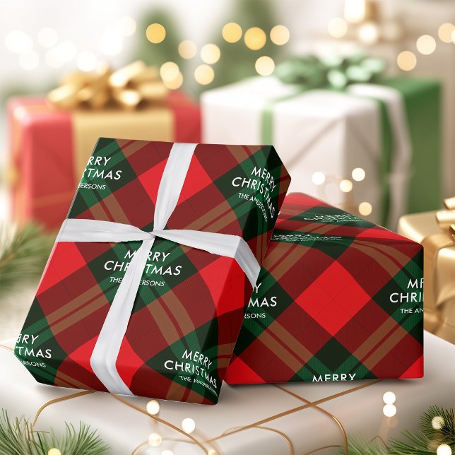 Merry Christmas Red Green Tartan Brand Family Name Presentpapper (Merry Christmas Red Green Tartan Brand Family Name Wrapping Paper)