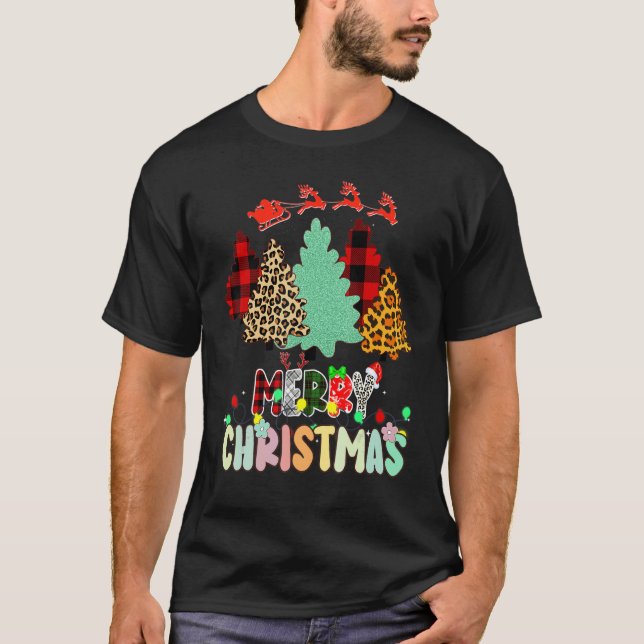 Merry Christmas Tree Leopard Buffalo Red Plaid For T Shirt (Framsida)