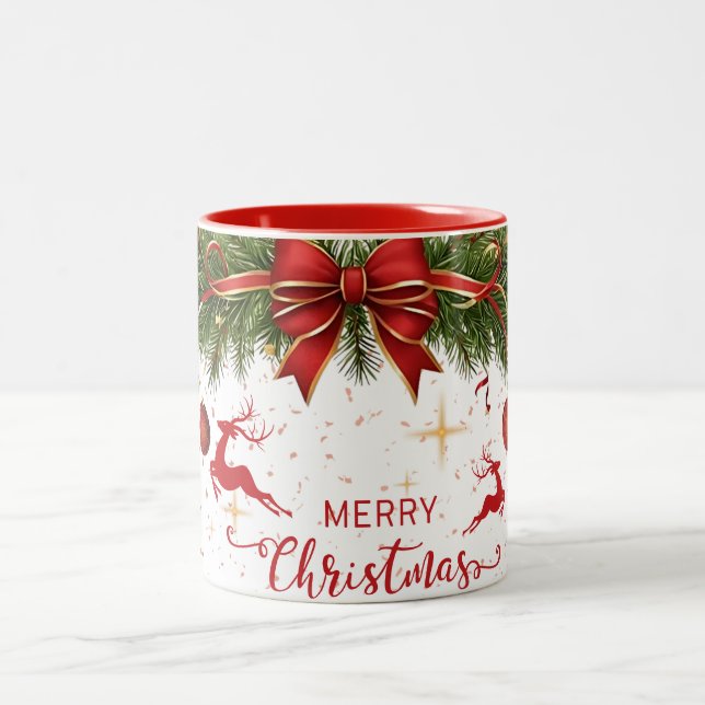 Merry Christmas with Winter Reindeer holiday gift  Två-Tonad Mugg (Center)