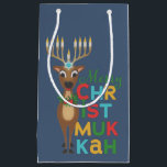 Merry Christmukkah Reindeer<br><div class="desc">Julrenar med en Hanukkah-menorah för antlers med en Merry Christmukah hälsning.</div>