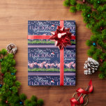 Merry Flocking jul Rosa Flamingo Beach Presentpapper<br><div class="desc">God flockning på julens Rosa Flamingos,  Santa Hat och Rosa String Ljus Beach Wrapping Papper -</div>