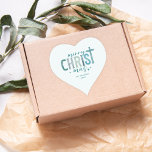 Merry Kristmas Christian Boho Family Namn Hjärtformat Klistermärke<br><div class="desc">En boho Christian-hjärtdekalk som sätter fokus på Kristus i jul. Lägg till din familj namn i använda om gåvor och kuvert.</div>