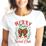 Merry Mamma Klubb Coquette jul T Shirt<br><div class="desc">Fira helgdagarna i stil med denna charmerande "Merry Mamma Klubb", perfekt för mammor som vill gå med i festturen. Med ett vackert detaljerat båge och ömtåliga holländer blandar den här designen klassiskt helgdag med en beröring av trendiget coquette stil. Den här skjortan är idealisk för julfester i party, helgdag eller...</div>