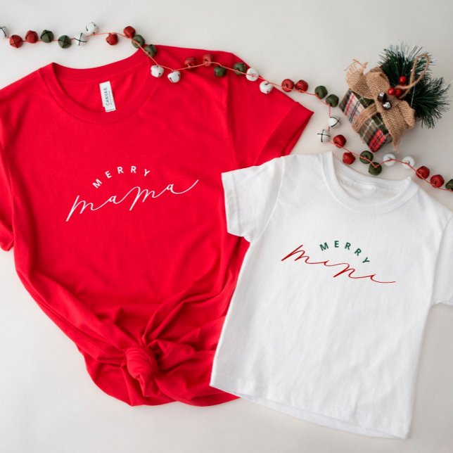 Merry Mamma Script-julskirt T Shirt (Skapare uppladdad)