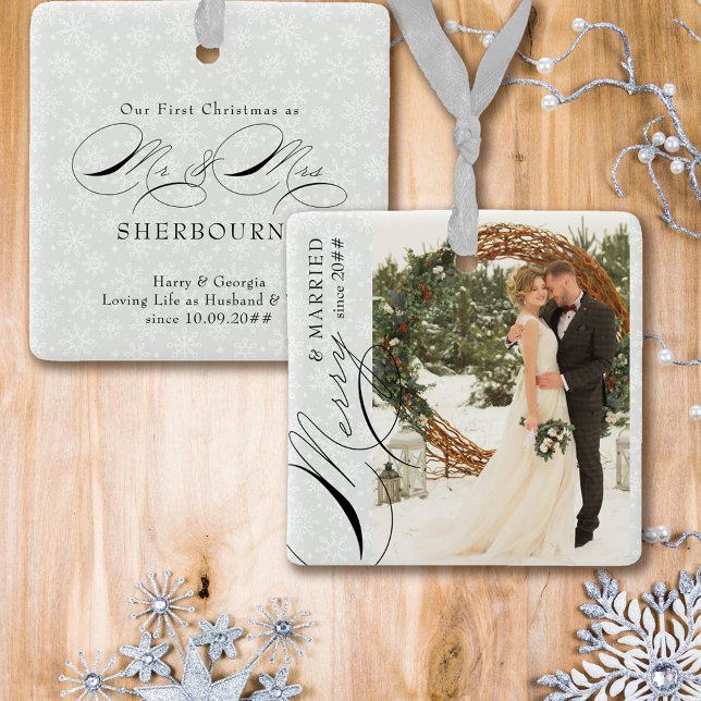 Merry Married Mr och Mrs Lodrät Photo Snowflake Julgransprydnad Keramik (Skapare uppladdad)