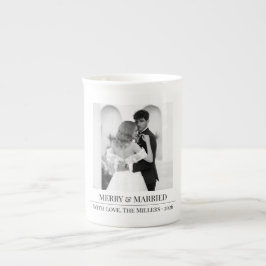 Merry & Married - Personalized Newlywed Christmas Benporslin Mugg