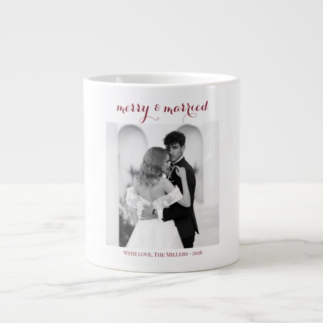 Merry & Married - Personalized Newlywed Christmas  Jumbo Mugg (Framsidan)