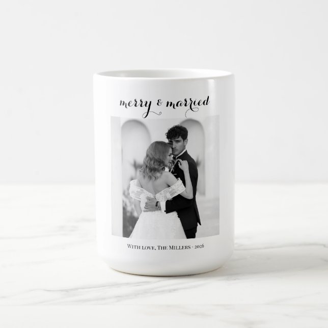 Merry & Married - Personalized Newlywed Christmas  Kaffemugg (Center)