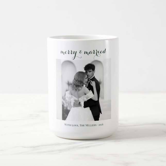 Merry & Married - Personalized Newlywed Christmas  Kaffemugg (Center)