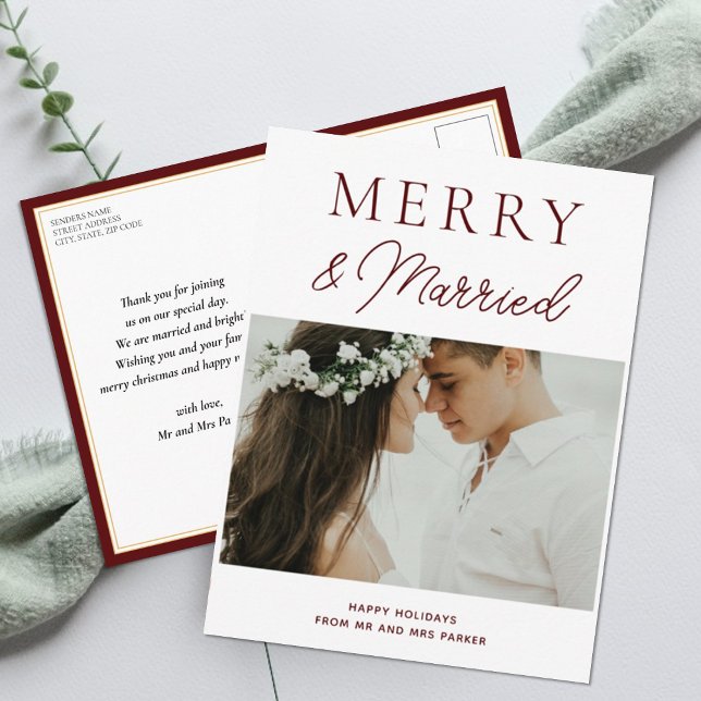 Merry Married Red Script Modern Photo jul Helg Vykort (Skapare uppladdad)