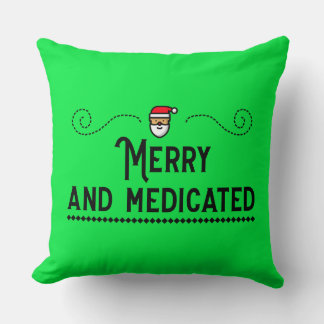 Merry & Medicated Holiday Throw Pillow Kudde