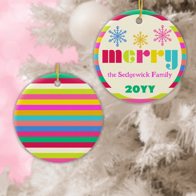 merry Modern fetstilt färgstark Personlig Julgransprydnad Keramik (bright colorful personalized merry striped ornament)