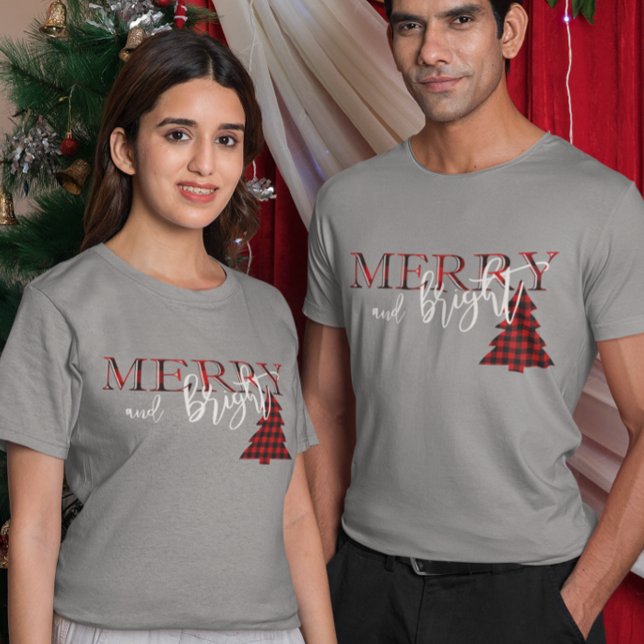 Merry och Bright Red Buffalo Play Träd T Shirt (Skapare uppladdad)