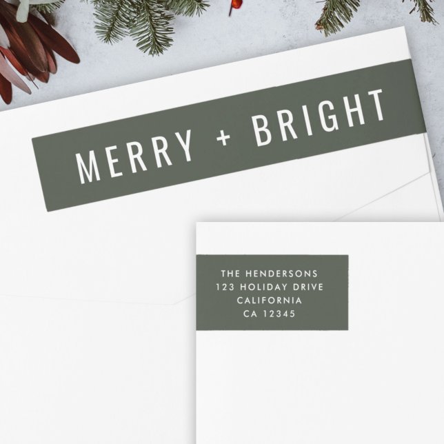 Merry och Bright | Snyggt Mörk grönt jul Etikettband (Modern forest green “Merry + Bright” wrap label by Guava for festive mail)