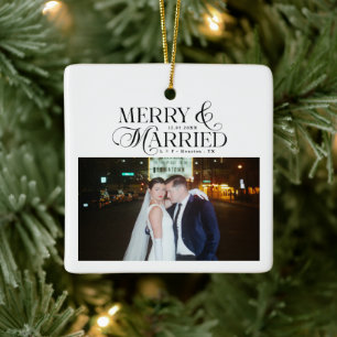Merry och Married Newlyweds Photo First jul jul Julgransprydnad Keramik