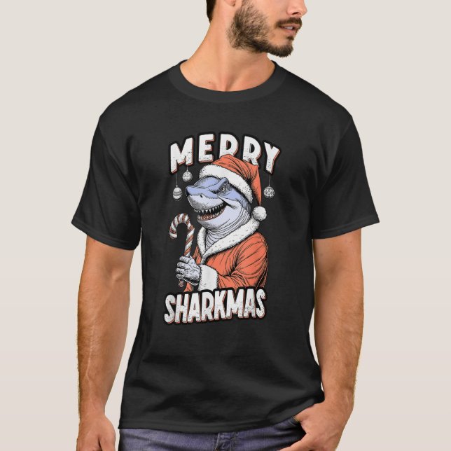 Merry Sharkmas Funny Shark Santa Claus Candy Cane  T Shirt (Framsida)