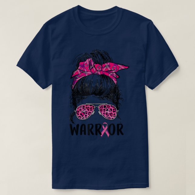 Messin bun glasögon bära rosa krigare bröstcancer t shirt (Design framsida)