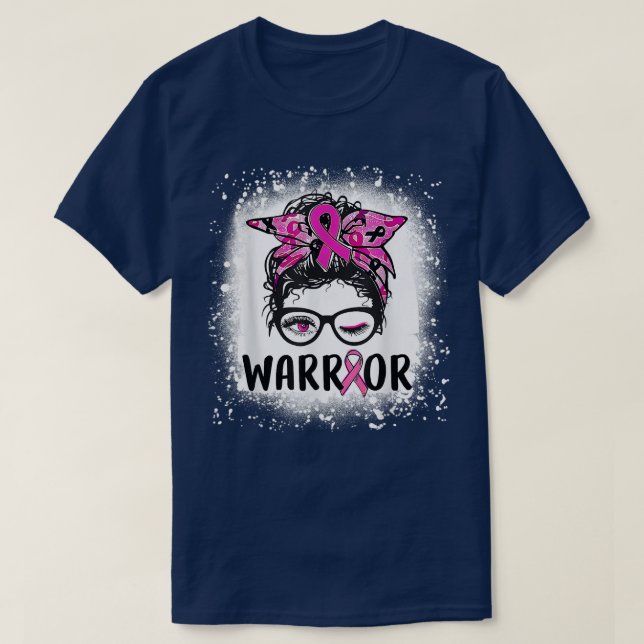 Messin bun glasögon bära rosa krigare bröstcancer t shirt (Design framsida)