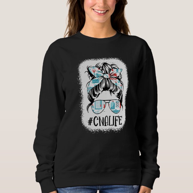 Messy Bun Cna Life Bleached Auktoriserad Nursing A T Shirt (Framsida)